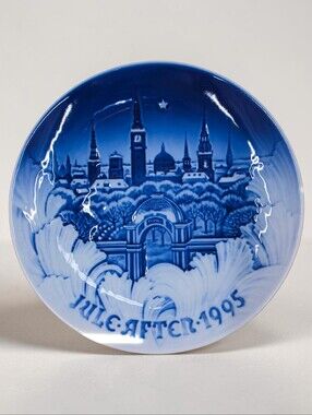 Bing & Grondahl Towers Of Copenhagen 1995 Annual Plate No Box